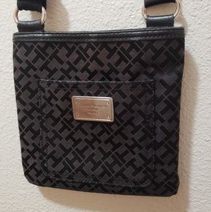 Tommy Hilfiger Crossbody Bag